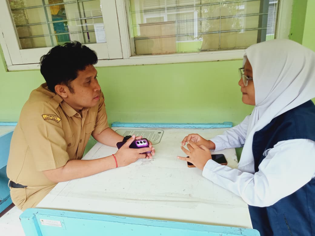 Wawancara dengan Bapak Ikhsan Gunawan, S. Pd.